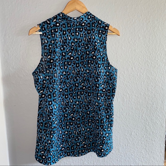 NWT Animal Print V-Neck Blouse Tank Top - Picture 10 of 12